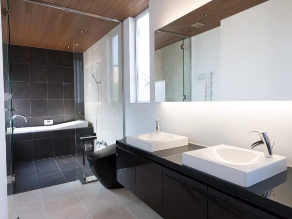 Why Should I Use Professional Bathroom Remodelers in Plymouth, MI?